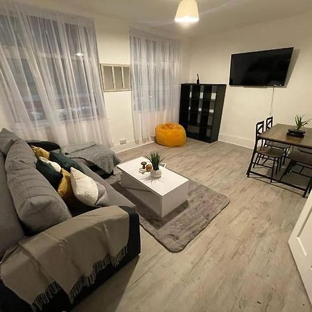 Comfortable 2 Bedroom On Tower Bridge ロンドン エクステリア 写真