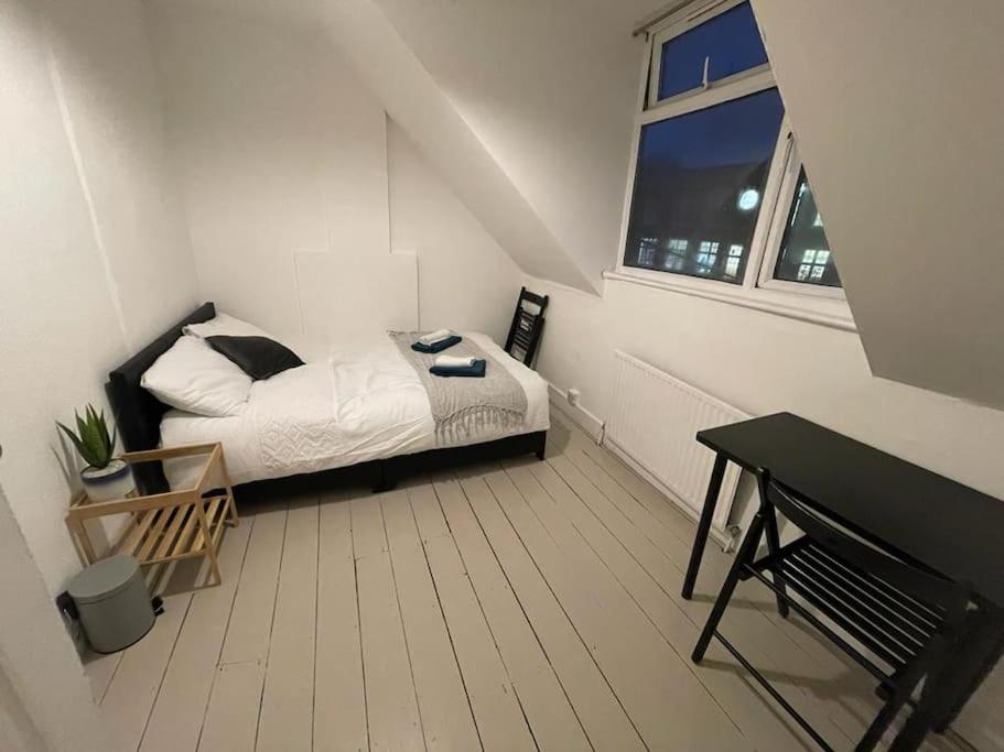 Comfortable 2 Bedroom On Tower Bridge ロンドン エクステリア 写真